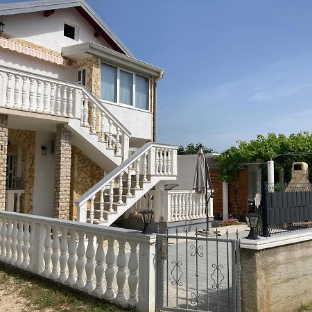 Apartmani Dorijan Vrsi Dış mekan fotoğraf