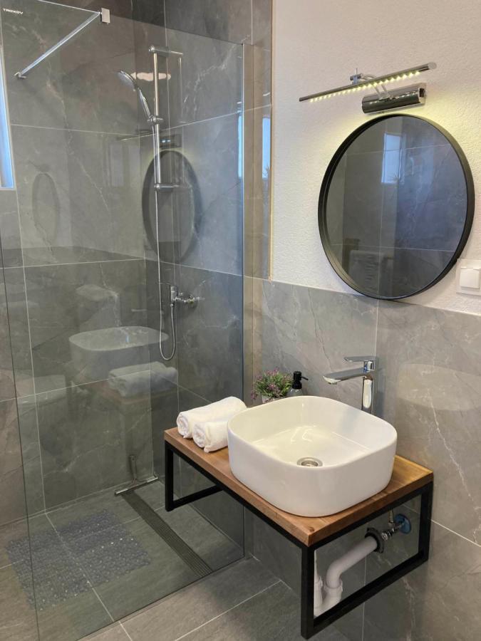 Apartmani Dorijan Vrsi Dış mekan fotoğraf