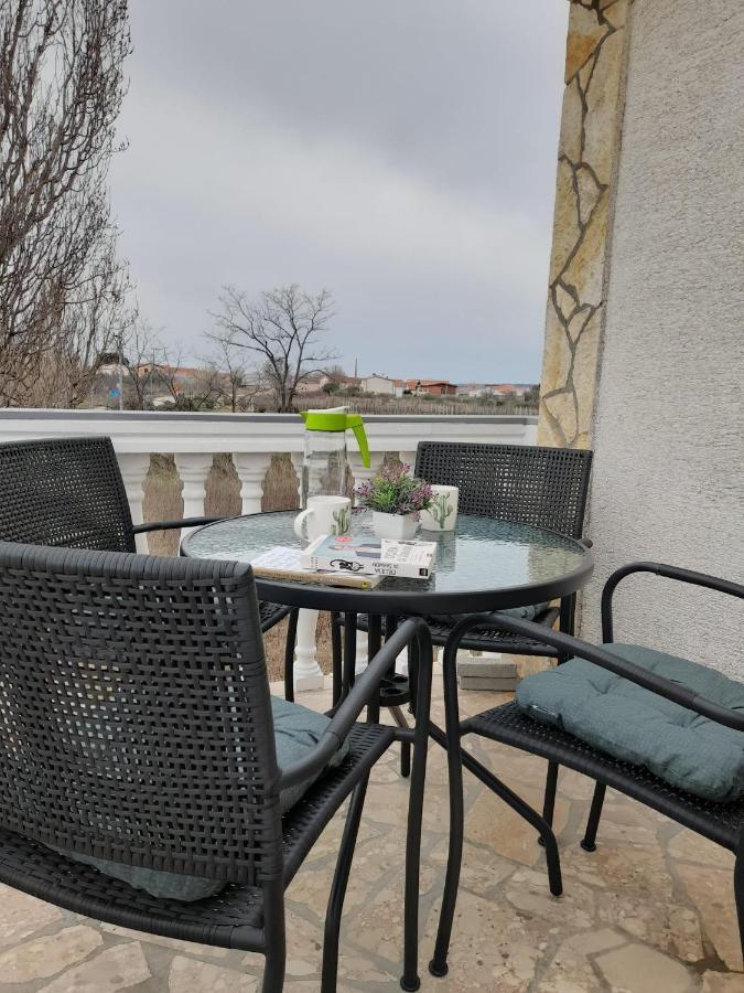 Apartmani Dorijan Vrsi Dış mekan fotoğraf