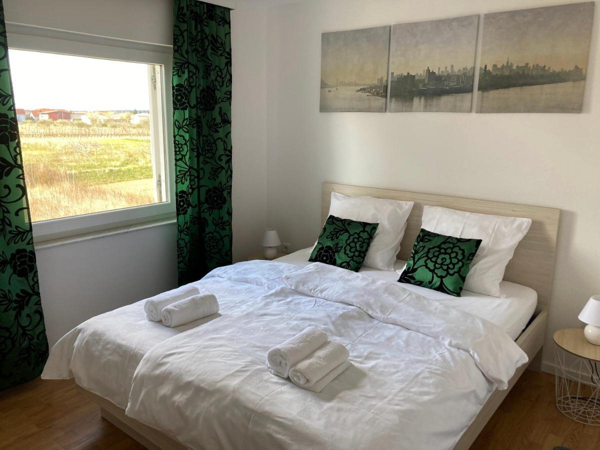 Apartmani Dorijan Vrsi Dış mekan fotoğraf