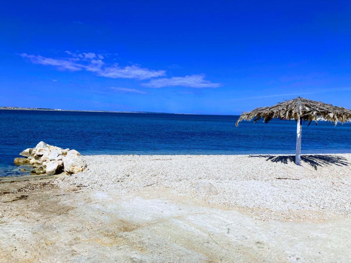 Apartmani Dorijan Vrsi Dış mekan fotoğraf